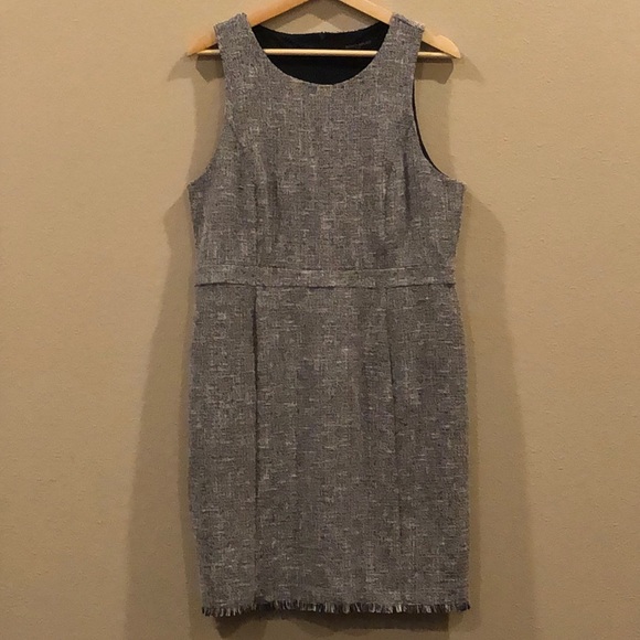 Banana Republic Factory Dresses & Skirts - BANANA REPUBLIC FACTORY blue & white, tweed, short sleeve, zipper back dress